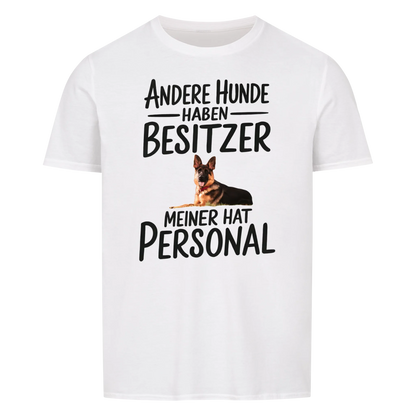 Leine führt er