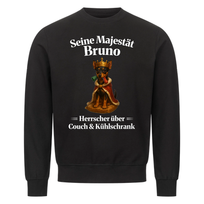 Majestät über Couch & Kühlschrank