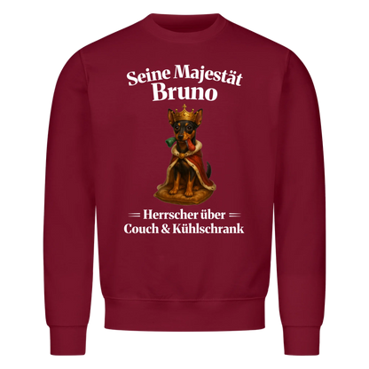 Majestät über Couch & Kühlschrank